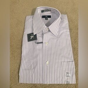 Calvin Klein men’s button down shirt